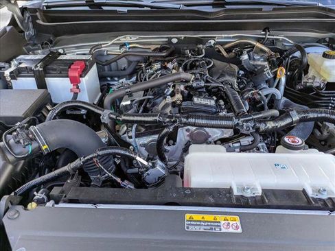 Certified 2025 Toyota Tacoma SR5 image 21