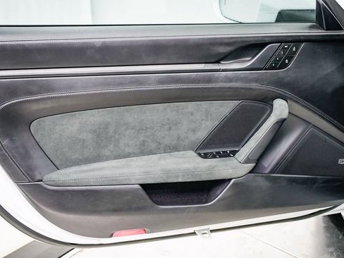 Used 2022 Porsche 911 Carrera GTS image 19