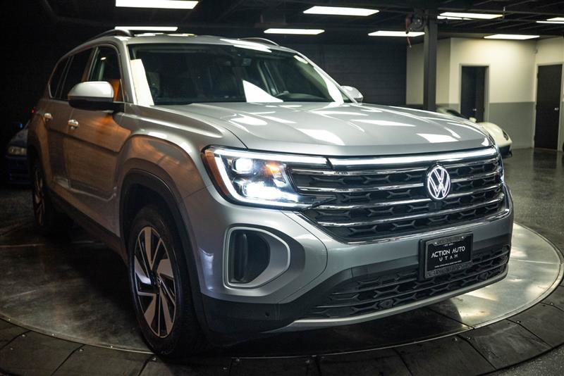 Used 2025 Volkswagen Atlas SE FWD image 5