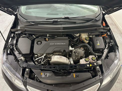 Used 2018 Chevrolet Volt Premier w/ Driver Confidence Package image 49