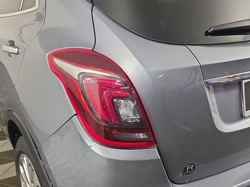 Used 2019 Buick Encore Preferred AWD/4WD image 34