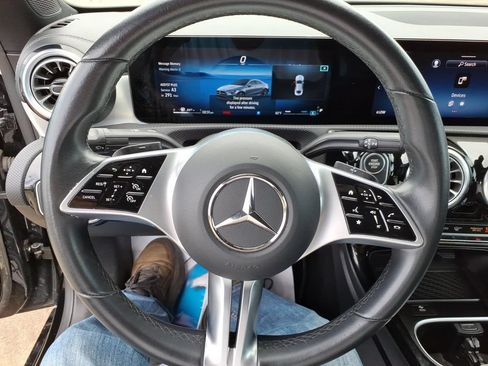 Used 2025 Mercedes-Benz CLA 250 image 20