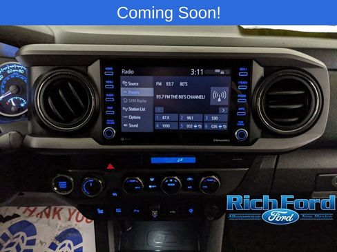 Used 2021 Toyota Tacoma TRD Sport image 14