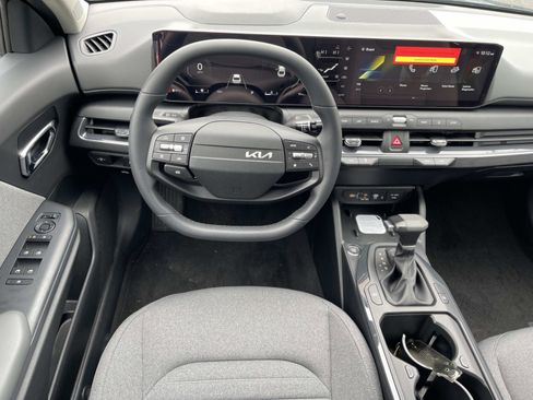 New 2025 Kia K4 GT-Line Turbo FWD image 13