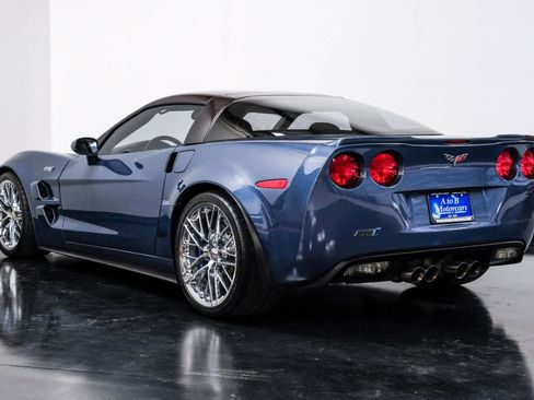 Used 2013 Chevrolet Corvette ZR1 w/ 3ZR Preferred Equipment Group RWD image 15