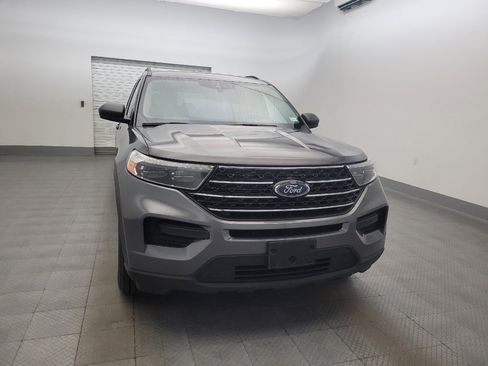 Used 2021 Ford Explorer XLT w/ Class III Trailer Tow Package AWD/4WD image 14