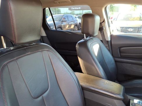 Used 2017 GMC Terrain SLT w/ Open Road Package image 12