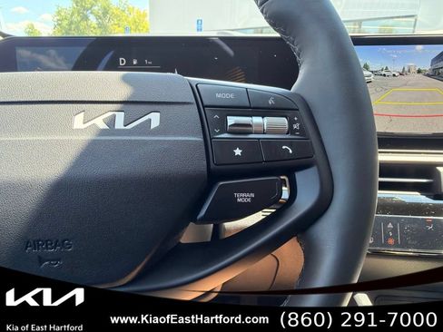 New 2026 Kia Sportage LX w/ LX Convenience Package AWD/4WD image 32
