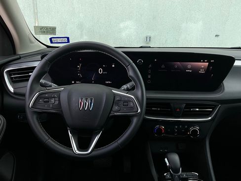 Used 2025 Buick Encore GX Preferred image 12