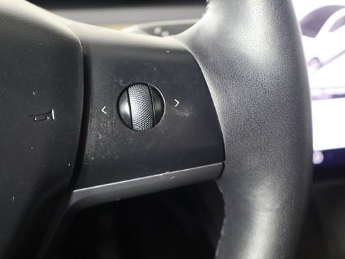 Used 2023 Tesla Model Y Long Range AWD/4WD image 40