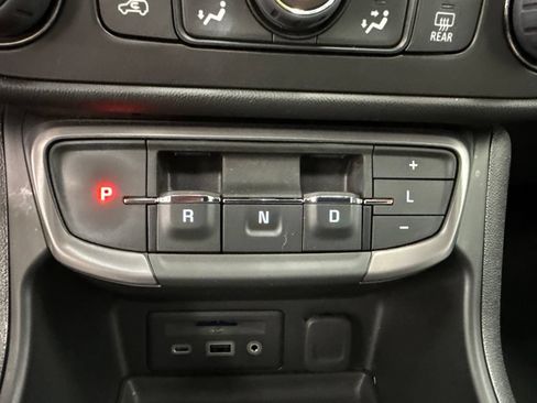 Used 2023 GMC Terrain AT4 w/ Tech Package AWD/4WD image 38