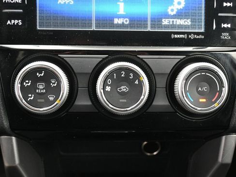 Used 2016 Subaru Forester 2.0XT Premium image 23