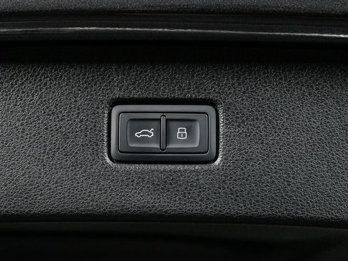 Used 2026 Audi SQ7 Prestige w/ S Sport Package image 34