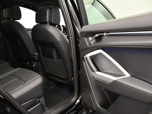 Used 2025 Audi Q3 2.0T Premium Plus w/ Premium Plus Package image 53