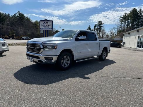 Used 2019 RAM 1500 Laramie AWD/4WD image 1