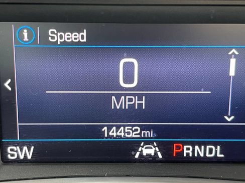 Used 2020 Chevrolet Equinox LT AWD/4WD image 16