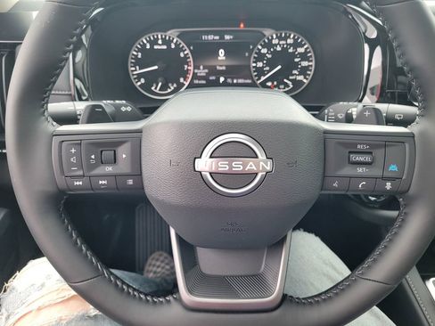 New 2026 Nissan Pathfinder SV AWD/4WD image 18