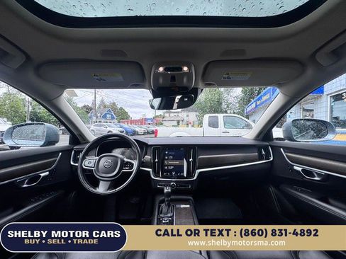 Used 2018 Volvo V90 T6 Cross Country w/ Convenience Package AWD/4WD image 19