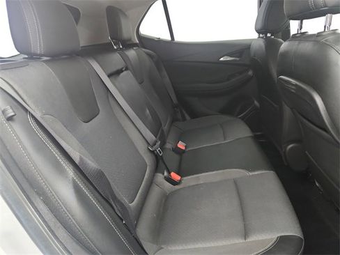 Used 2022 Buick Encore GX Select image 25