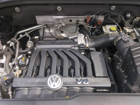 Used 2023 Volkswagen Atlas SEL Premium AWD/4WD image 25