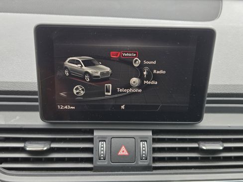 Used 2020 Audi Q5 2.0T Premium AWD/4WD image 19