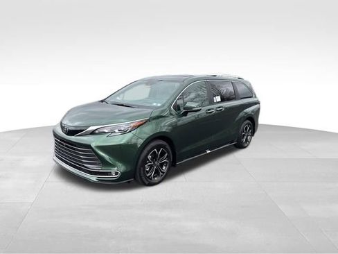 New 2026 Toyota Sienna Platinum image 1