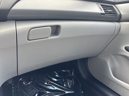 Used 2015 Honda Accord LX image 10
