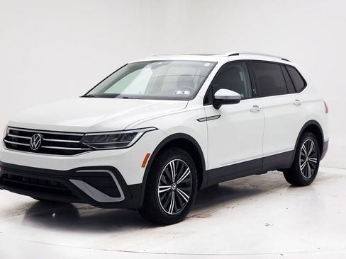 Used 2024 Volkswagen Tiguan Wolfsburg Edition image 2