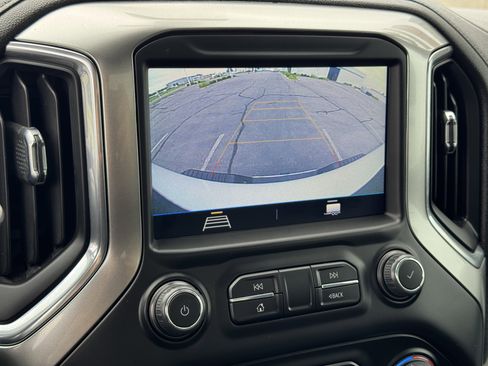 Used 2022 Chevrolet Silverado 2500 LT w/ Convenience Package image 23