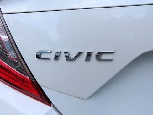 Used 2020 Honda Civic EX image 7