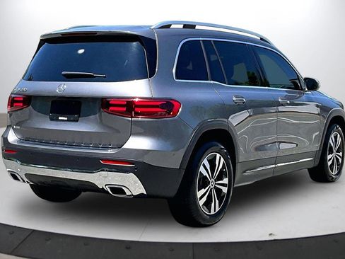 Used 2026 Mercedes-Benz GLB 250 image 9