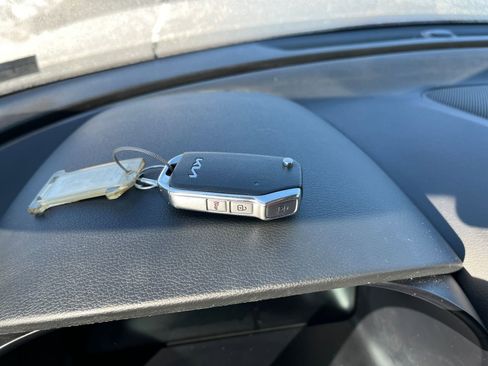 Used 2025 Kia Soul LX w/ LX Technology Package image 20