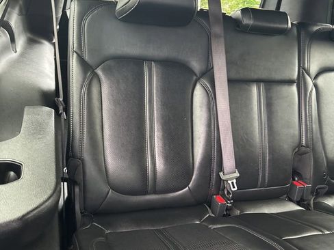 Used 2024 Jeep Wagoneer L Series II w/ Flexible Seating Group AWD/4WD image 58