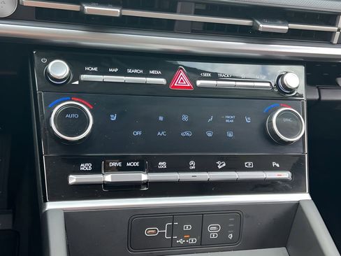 Used 2025 Hyundai Santa Fe XRT image 26