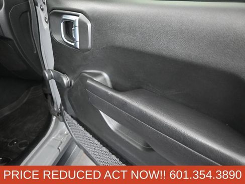 Used 2022 Jeep Wrangler Unlimited Sport AWD/4WD image 22