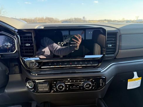 New 2026 Chevrolet Silverado 1500 ZR2 image 43