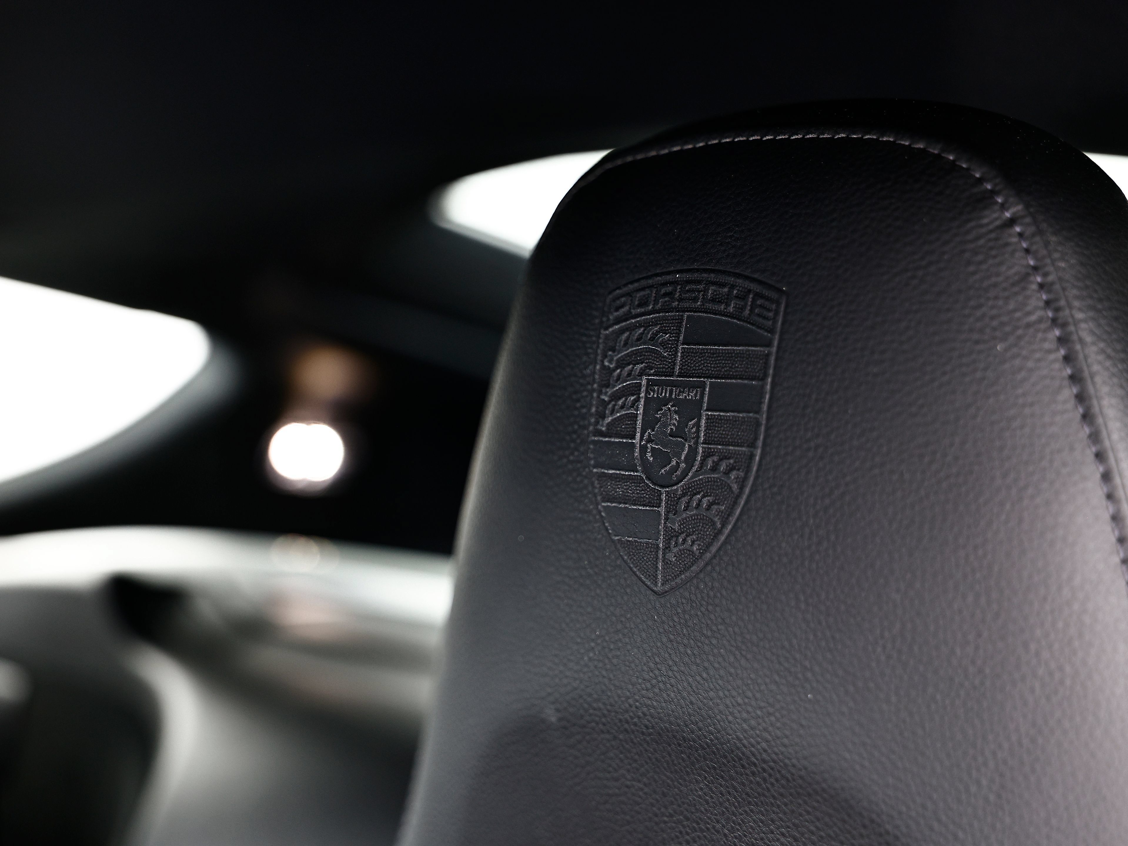 Used 2018 Porsche 718 Cayman S RWD image 22