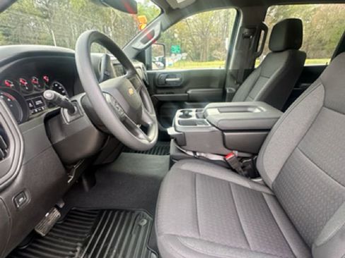 New 2026 Chevrolet Silverado 2500 Custom w/ Custom Value Package AWD/4WD image 10