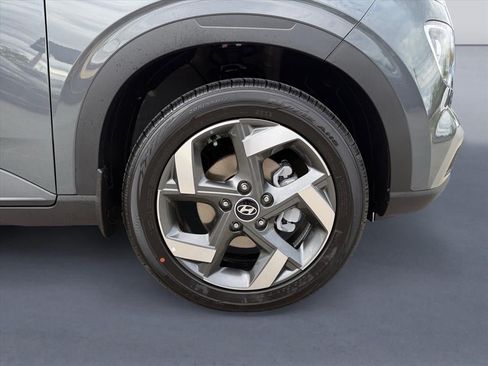 New 2026 Hyundai Venue SEL FWD image 9
