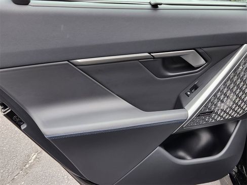 Certified 2025 BMW 530i xDrive w/ M Sport Package image 11