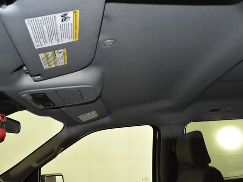 Used 2022 Ford F150 XLT image 41