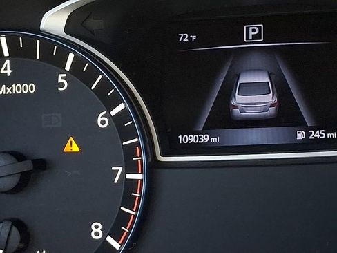 Used 2017 Nissan Altima 2.5 SR w/ LED Appearance Package FWD image 19