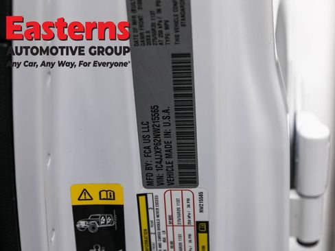 Used 2022 Jeep Wrangler Unlimited Sahara image 36