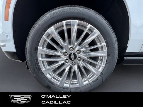 New 2026 Cadillac Escalade Luxury w/ Touring Package image 9