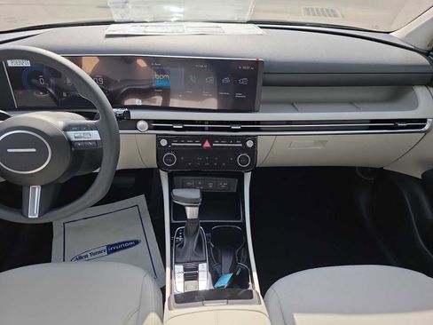 New 2026 Hyundai Tucson SEL image 13