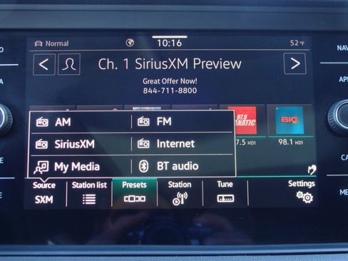 Used 2024 Volkswagen Jetta SEL image 17