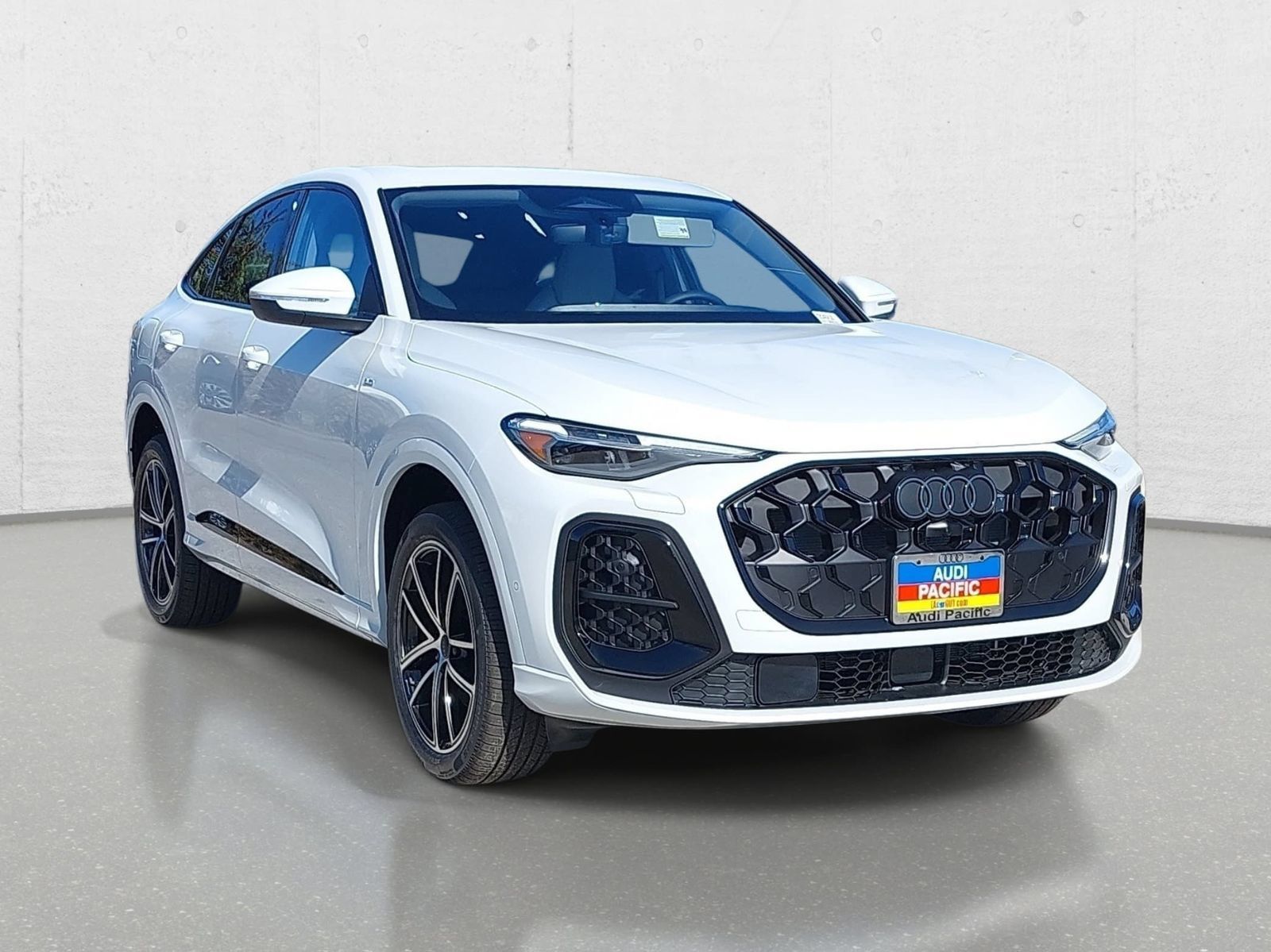New 2026 Audi Q5 Premium Plus AWD/4WD image 3
