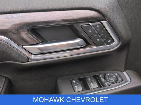 Used 2024 Chevrolet Silverado 2500 LTZ w/ LTZ Convenience Package AWD/4WD image 31