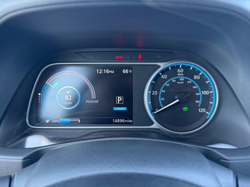 Used 2025 Nissan Leaf S FWD image 12