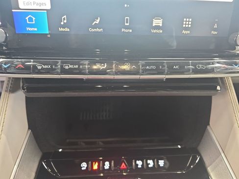 New 2026 Jeep Grand Wagoneer Limited AWD/4WD image 22